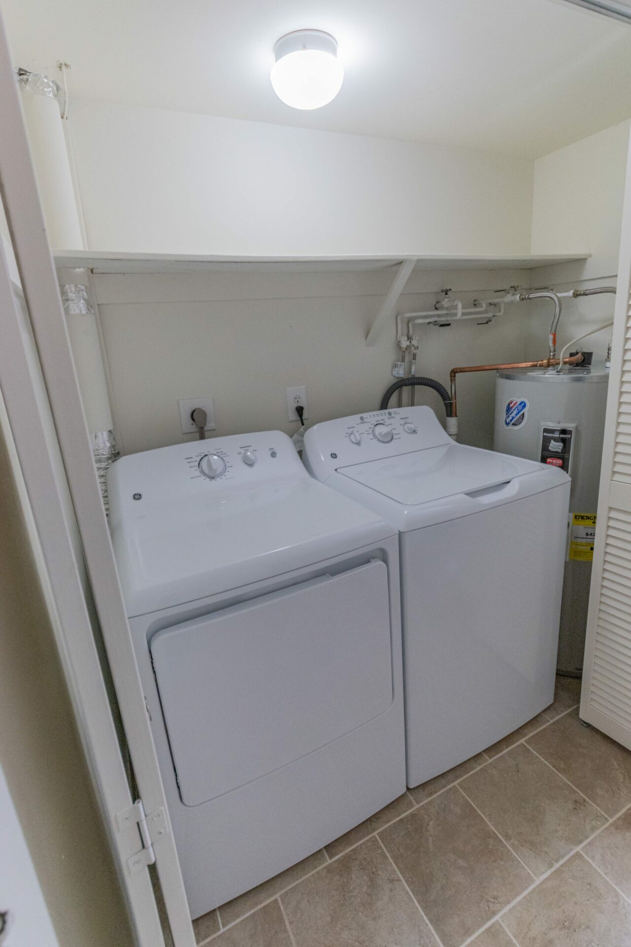 Whiteland West washer and dryer in apartment