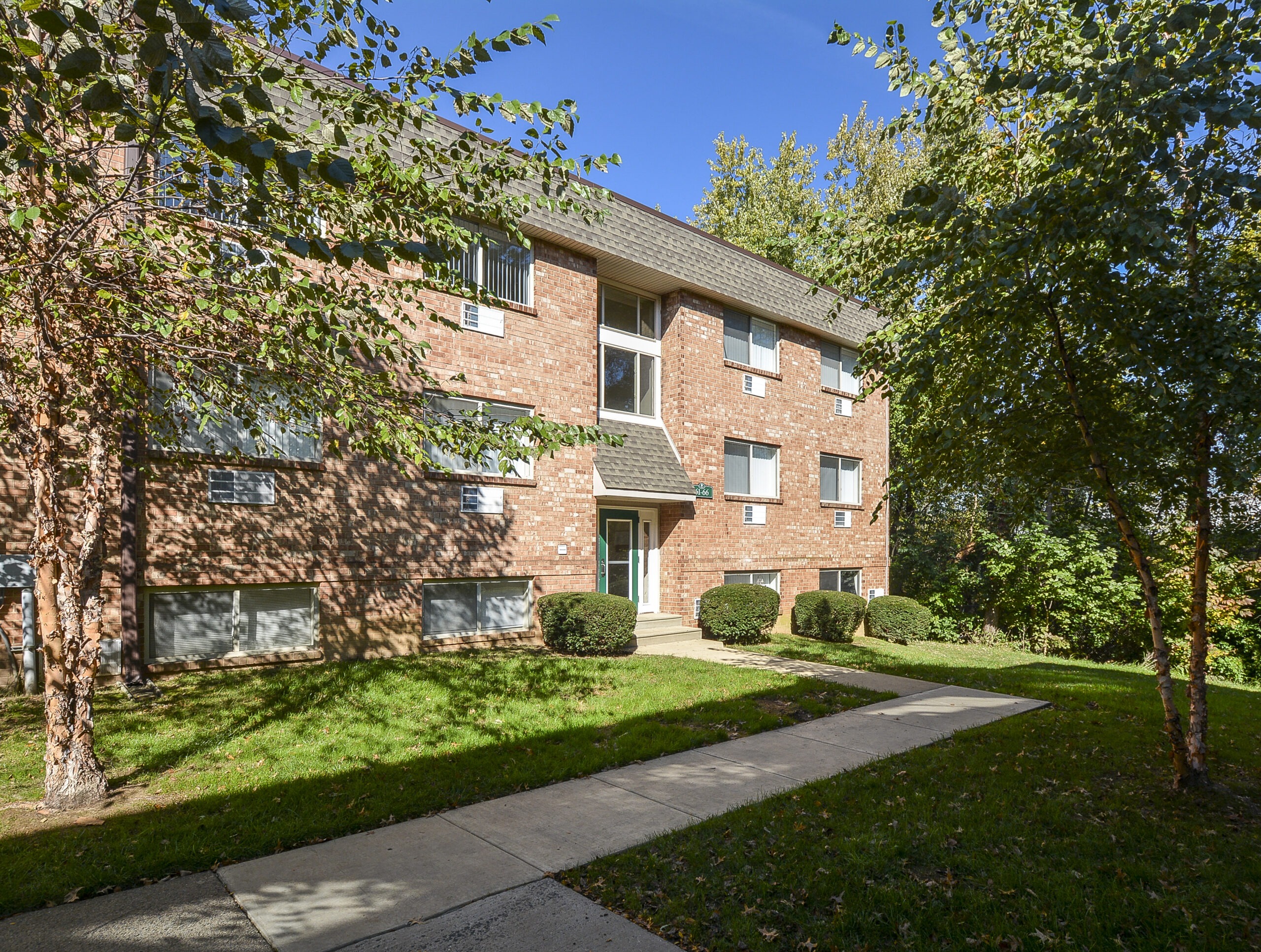 Apartment in Penndel PA | Photos of Mill Creek Village Apartments