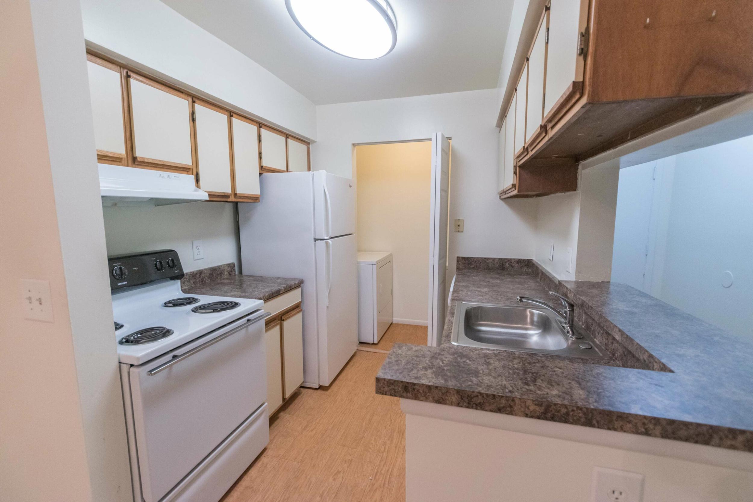 Spring House Apartments sample kitchen